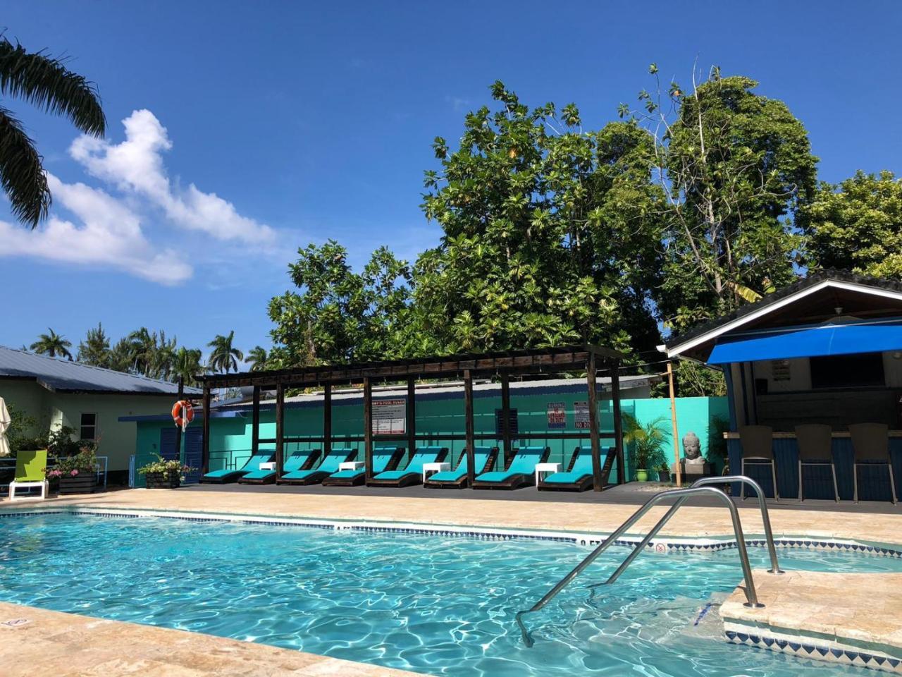 Toby'S Resort 몬테고 베이 외부 사진